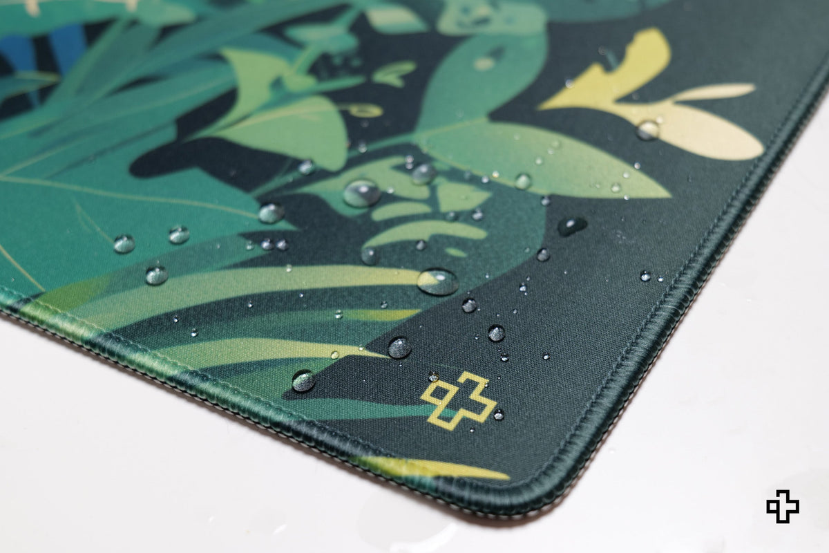 QwertyKey Leaf gamer asztali egérpad, vízálló, varrott szélek, 4 mm, csúszásmentes gumitalp