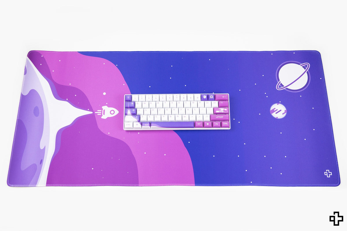 QwertyKey LiftOff gamer asztali egérpad, vízálló, varrott szélek, 4 mm, csúszásmentes gumitalp