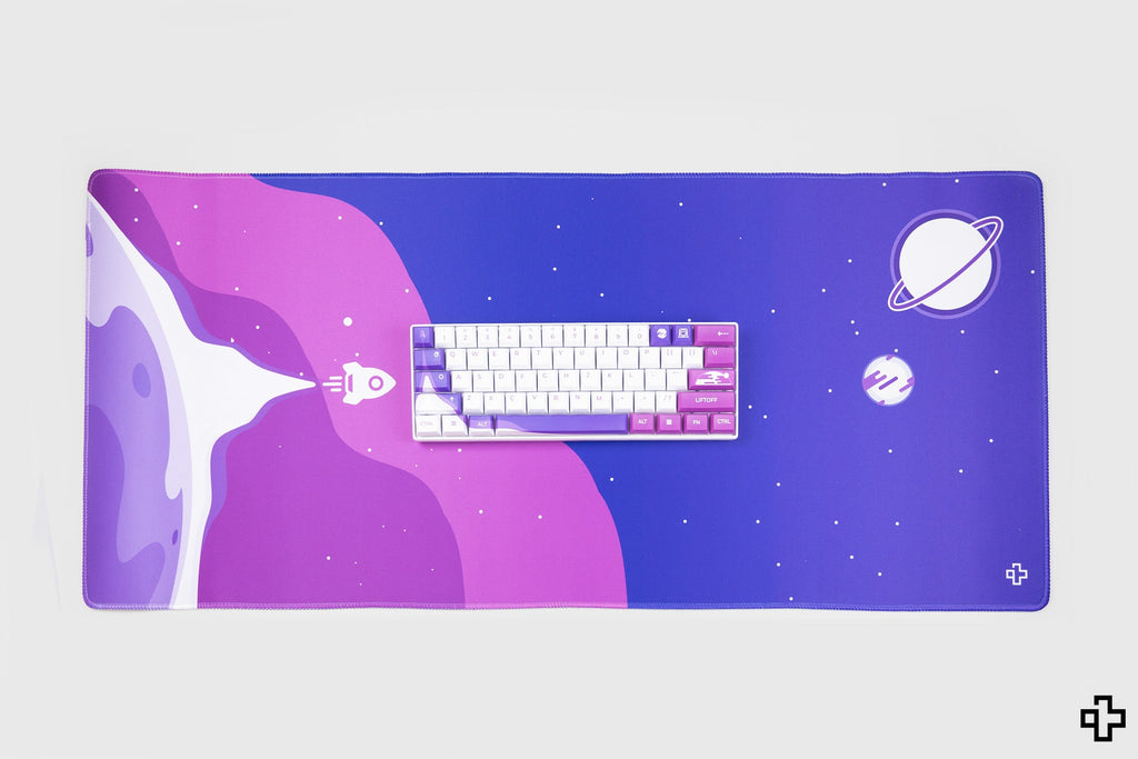 QwertyKey LiftOff gamer asztali egérpad, vízálló, varrott szélek, 4 mm, csúszásmentes gumitalp