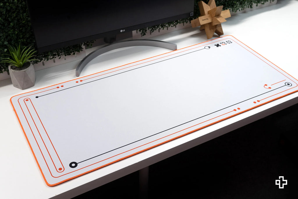QwertyKey Phantom White gamer asztali egérpad, vízálló, varrott szélek, 4 mm, csúszásmentes gumitalp