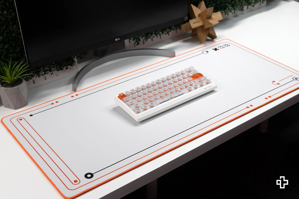 QwertyKey Phantom White gamer asztali egérpad, vízálló, varrott szélek, 4 mm, csúszásmentes gumitalp