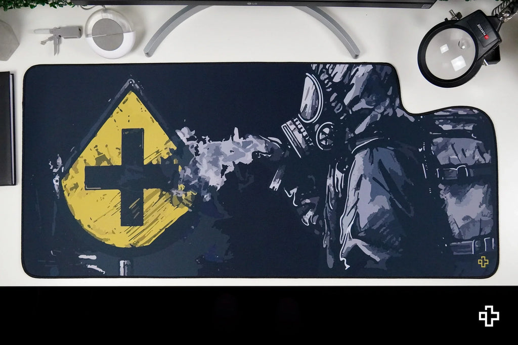QwertyKey Fallout gamer asztali egérpad, vízálló, varrott szélek, 4 mm, csúszásmentes gumitalp