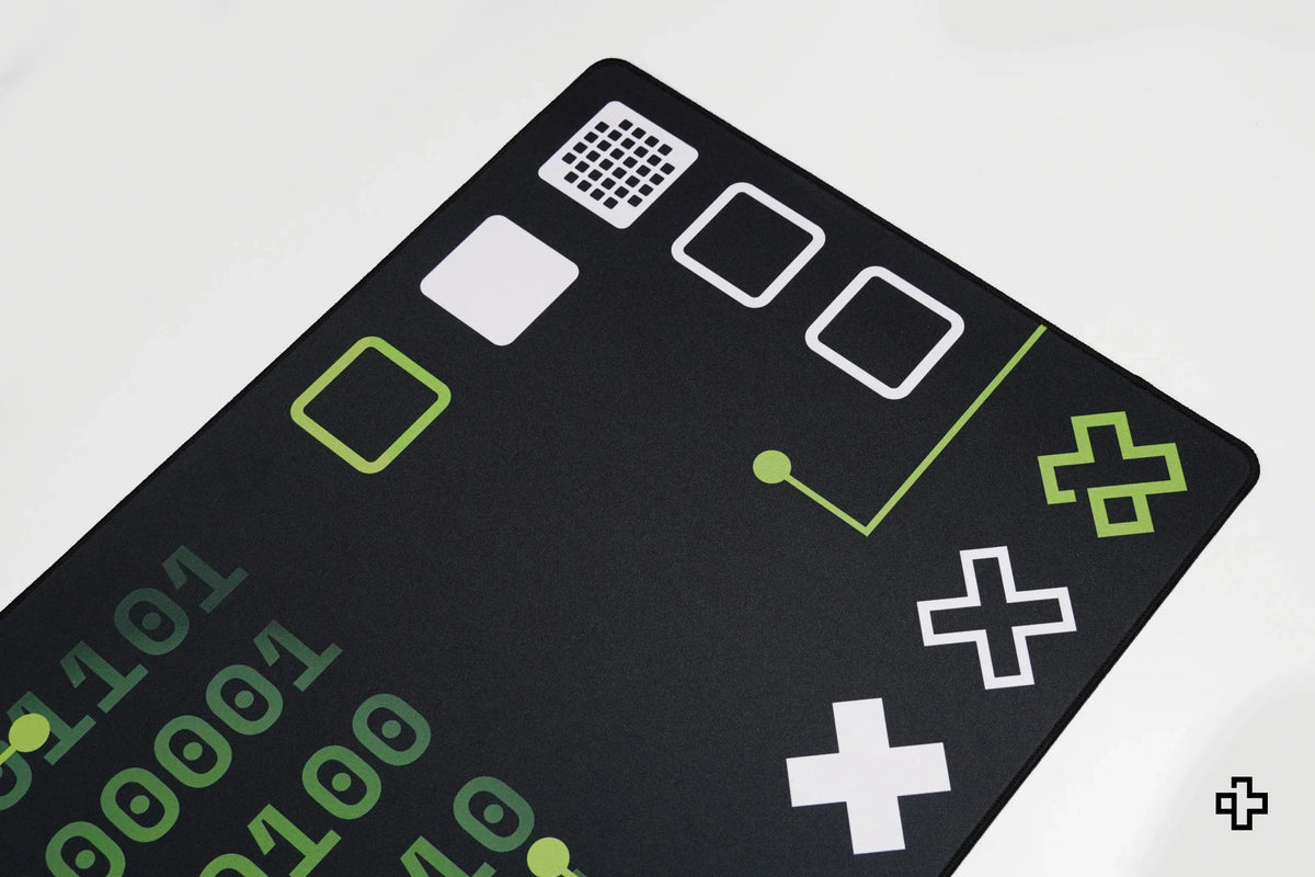 QwertyKey Matrix gamer asztali egérpad, vízálló, varrott szélek, 4 mm, csúszásmentes gumitalp