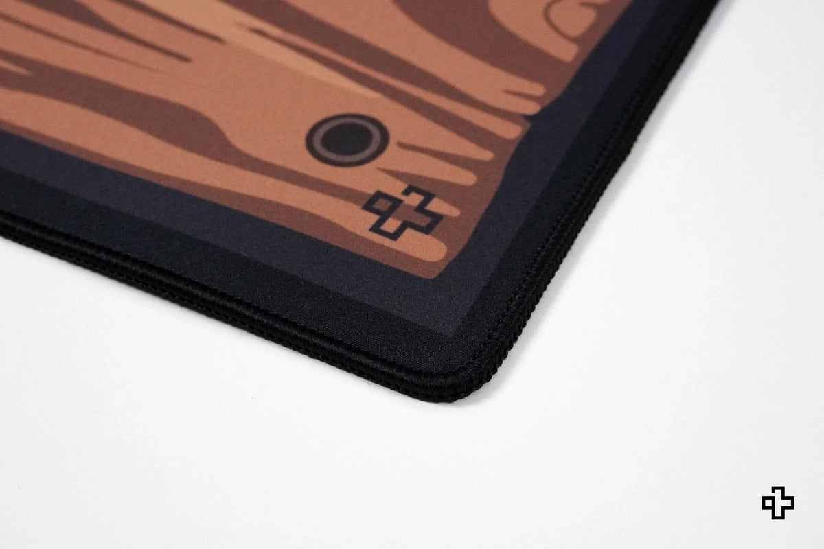 QwertyKey Wood gamer asztali egérpad, vízálló, varrott szélek, 4 mm, csúszásmentes gumitalp