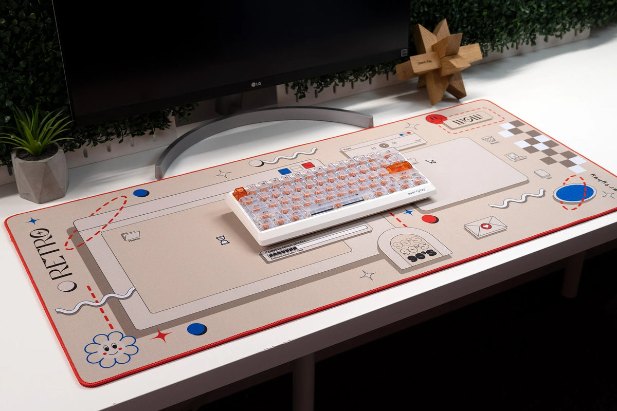 QwertyKey Retro gamer asztali egérpad, vízálló, varrott szélek, 4 mm, csúszásmentes gumitalp