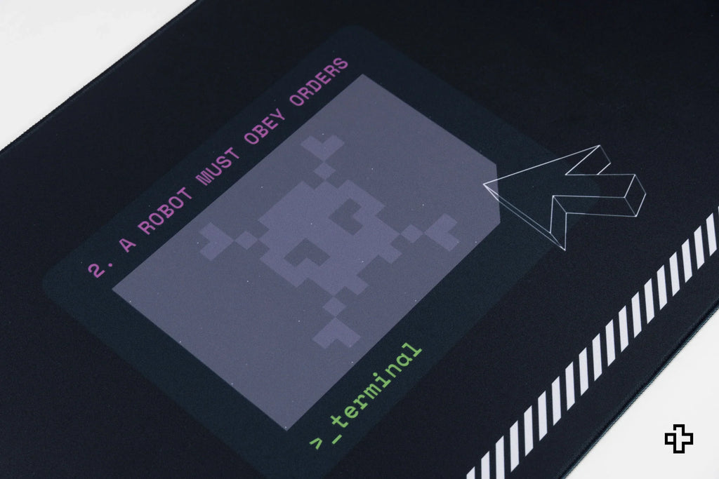 QwertyKey Terminal gamer asztali egérpad, vízálló, varrott szélek, 4 mm, csúszásmentes gumitalp