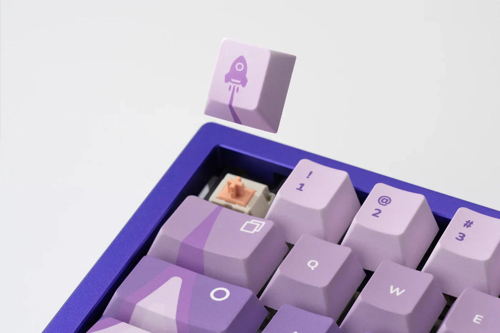 QwertyKey x Meletrix Zoom65 V3 Liftoff – custom alumínium billentyűzet, vezeték nélküli, Full RGB, QMK/VIA