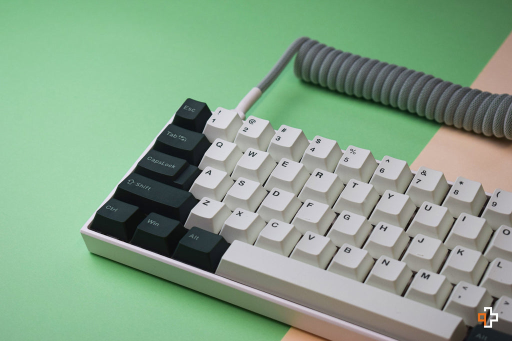 QWERTY Olive Cherry profilú PBT double-shot keycap szett