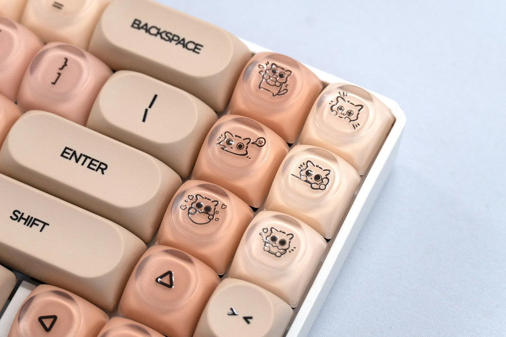 QwertyKey Peach Cream HOA profilú keycap szett