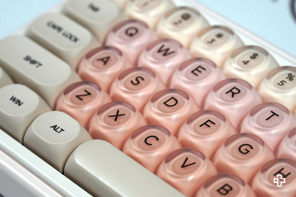 QwertyKey Peach Cream HOA profilú keycap szett