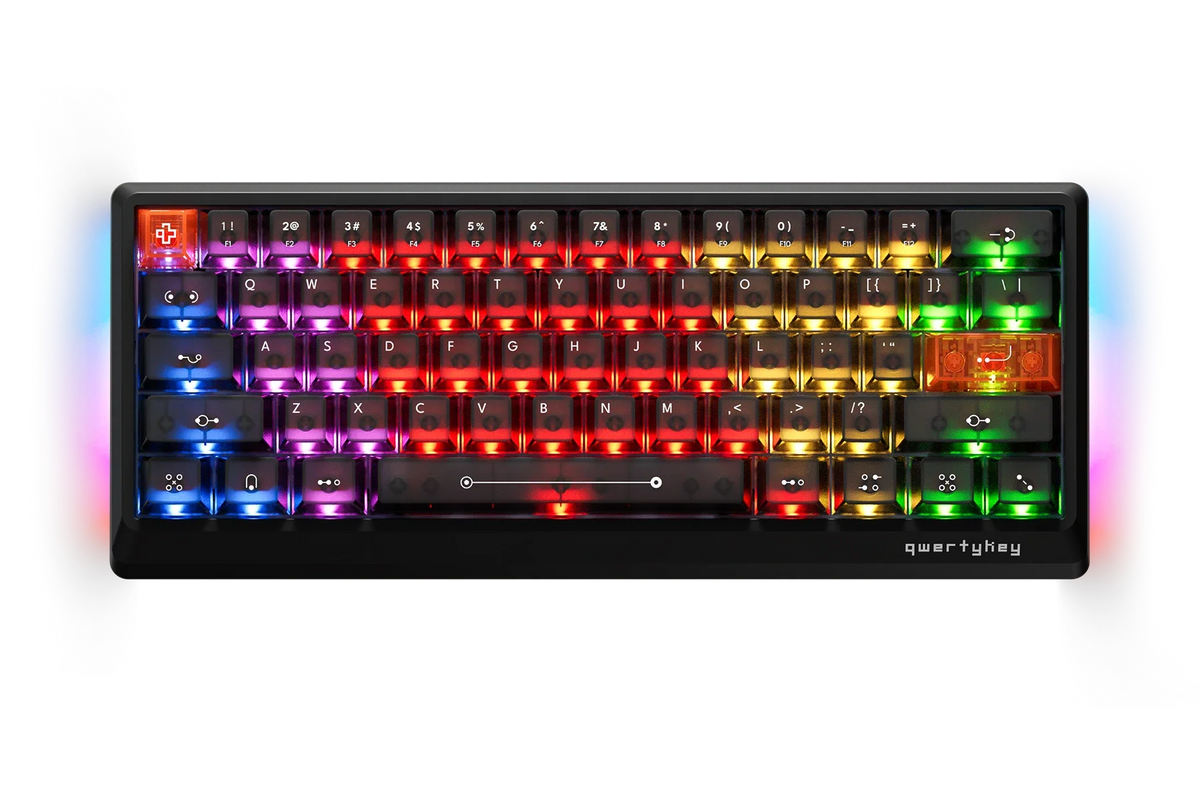 QwertyKey QK61 HE Phantom Black – mágneses Hall Effect gamer billentyűzet, Rapid Trigger, Snap Tap, Full RGB