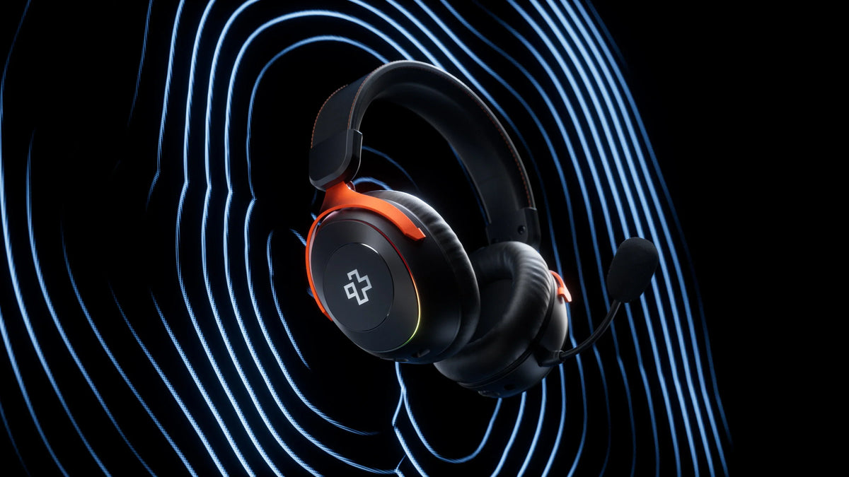 QwertyKey Pulse vezeték nélküli gamer headset, háromféle csatlakozás, RGB, szoftver, mikrofon AI zajszűréssel