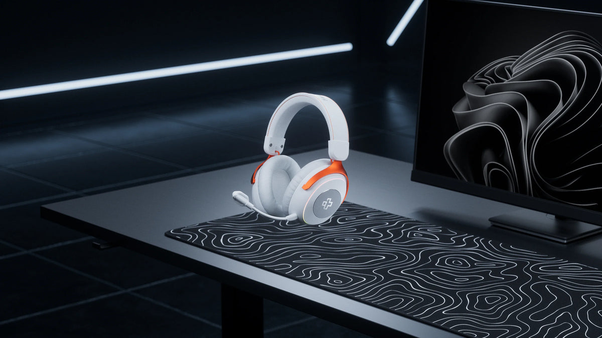 QwertyKey Pulse White vezeték nélküli gamer headset, háromféle csatlakozás, RGB, szoftver, mikrofon AI zajszűréssel