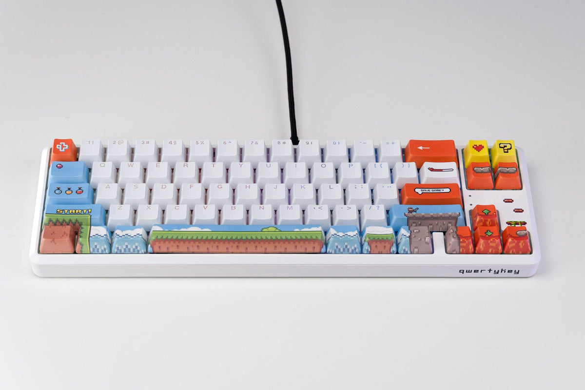 QwertyKey65 Arcade – mechanikus gamer billentyűzet, hot-swap, Full RGB