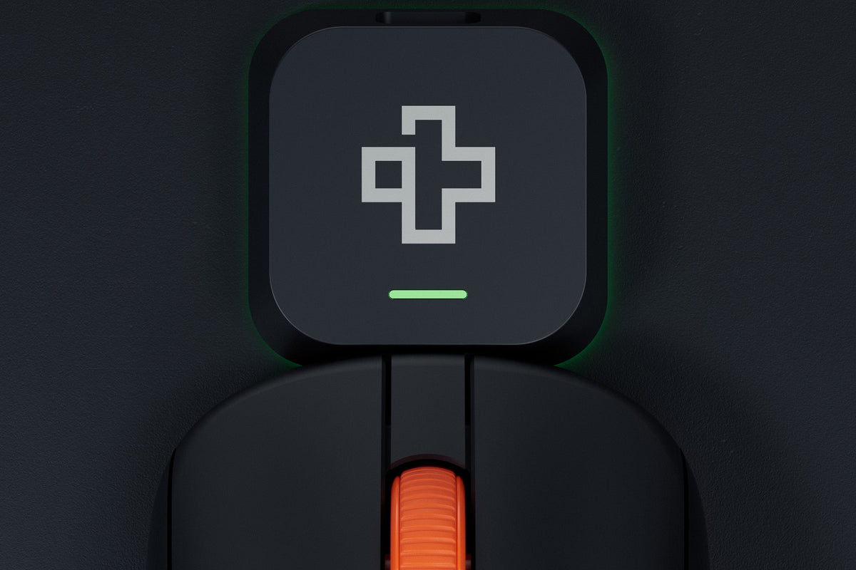 QwertyKey Falcon Black 8K vezeték nélküli gamer egér, 30 000 DPI, háromféle csatlakozás, Bluetooth, PixArt 3950