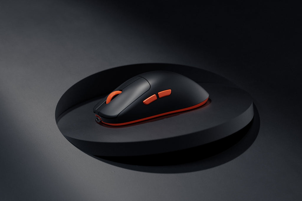 QwertyKey Falcon Black 8K vezeték nélküli gamer egér, 30 000 DPI, háromféle csatlakozás, Bluetooth, PixArt 3950