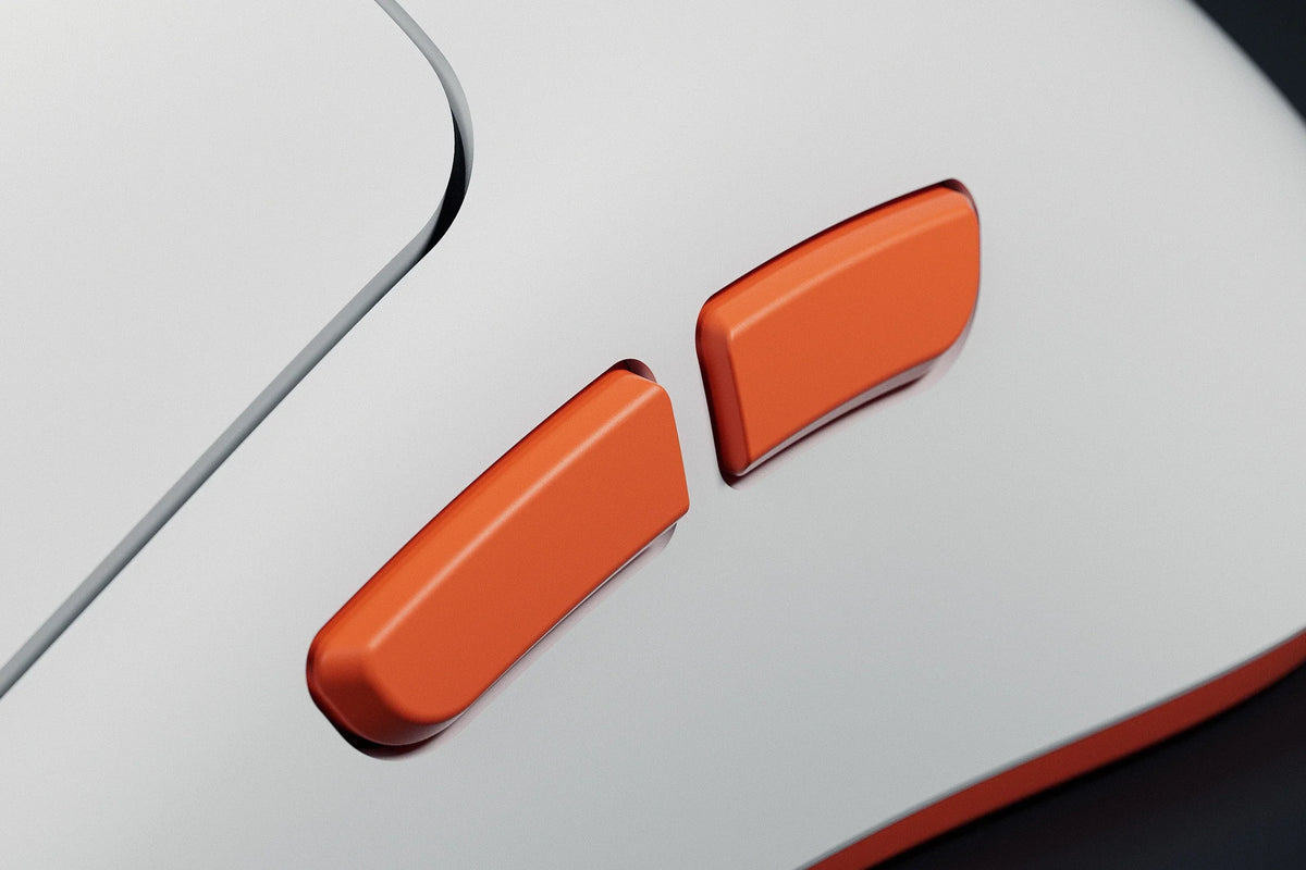 QwertyKey Falcon White 8K vezeték nélküli gamer egér, 30 000 DPI, háromféle csatlakozás, Bluetooth, PixArt 3950