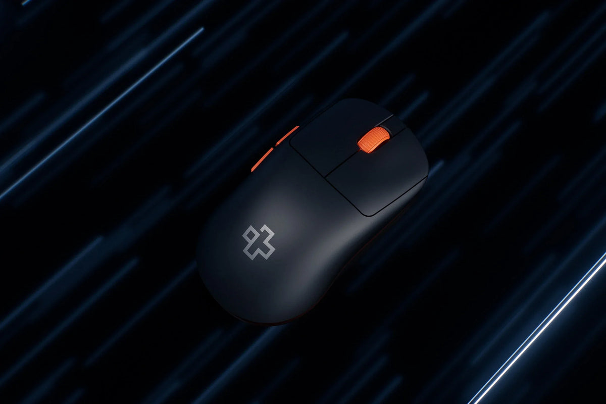 QwertyKey Falcon Black 8K vezeték nélküli gamer egér, 30 000 DPI, háromféle csatlakozás, Bluetooth, PixArt 3950