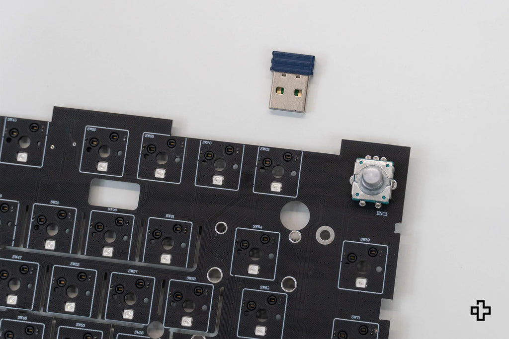 QwertyKey75 PCB, VIA szoftverrel