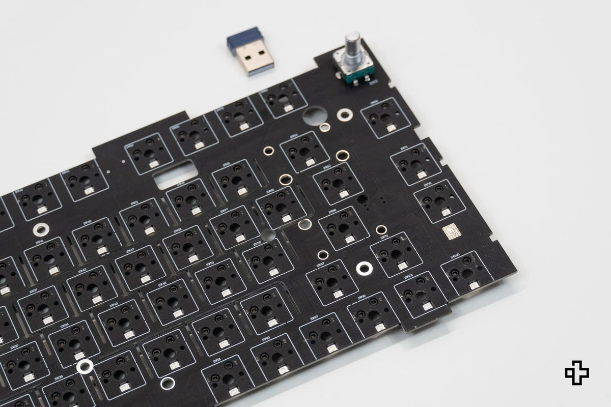 QwertyKey75 PCB, VIA szoftverrel
