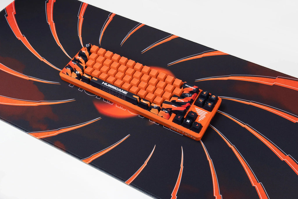 QwertyKey Hurricane gamer asztali egérpad, vízálló, varrott szélek, 4 mm, csúszásmentes gumitalp