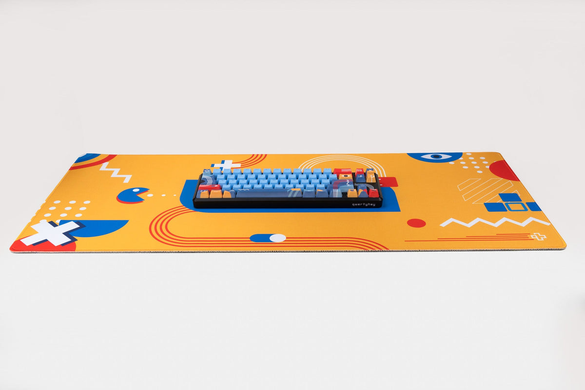QwertyKey Metric gamer asztali egérpad, vízálló, varrott szélek, 4 mm, csúszásmentes gumitalp