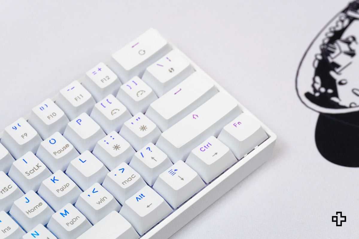 QwertyKey H61 Split White – mechanikus gamer billentyűzet, hot-swap, Full RGB