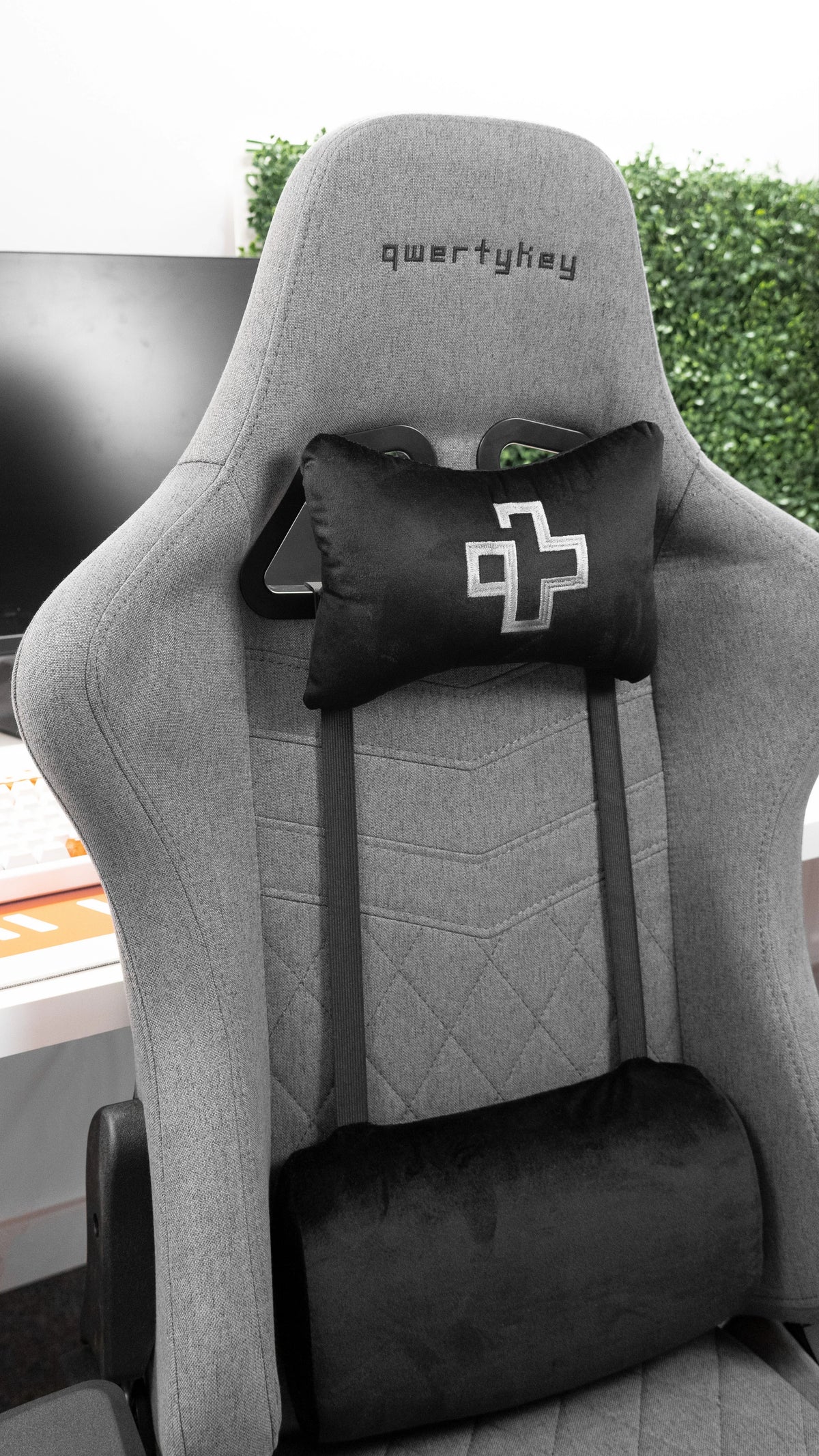 QwertyKey – QK/ALT szürke gamer szék