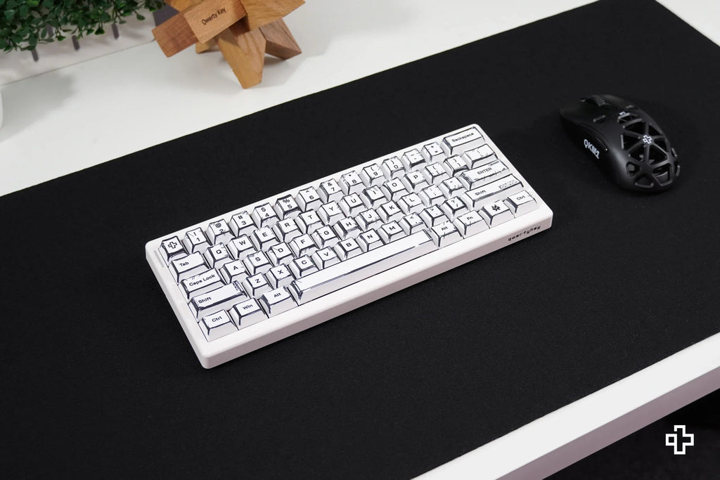 QwertyKey Manga Cherry profilú PBT keycap szett