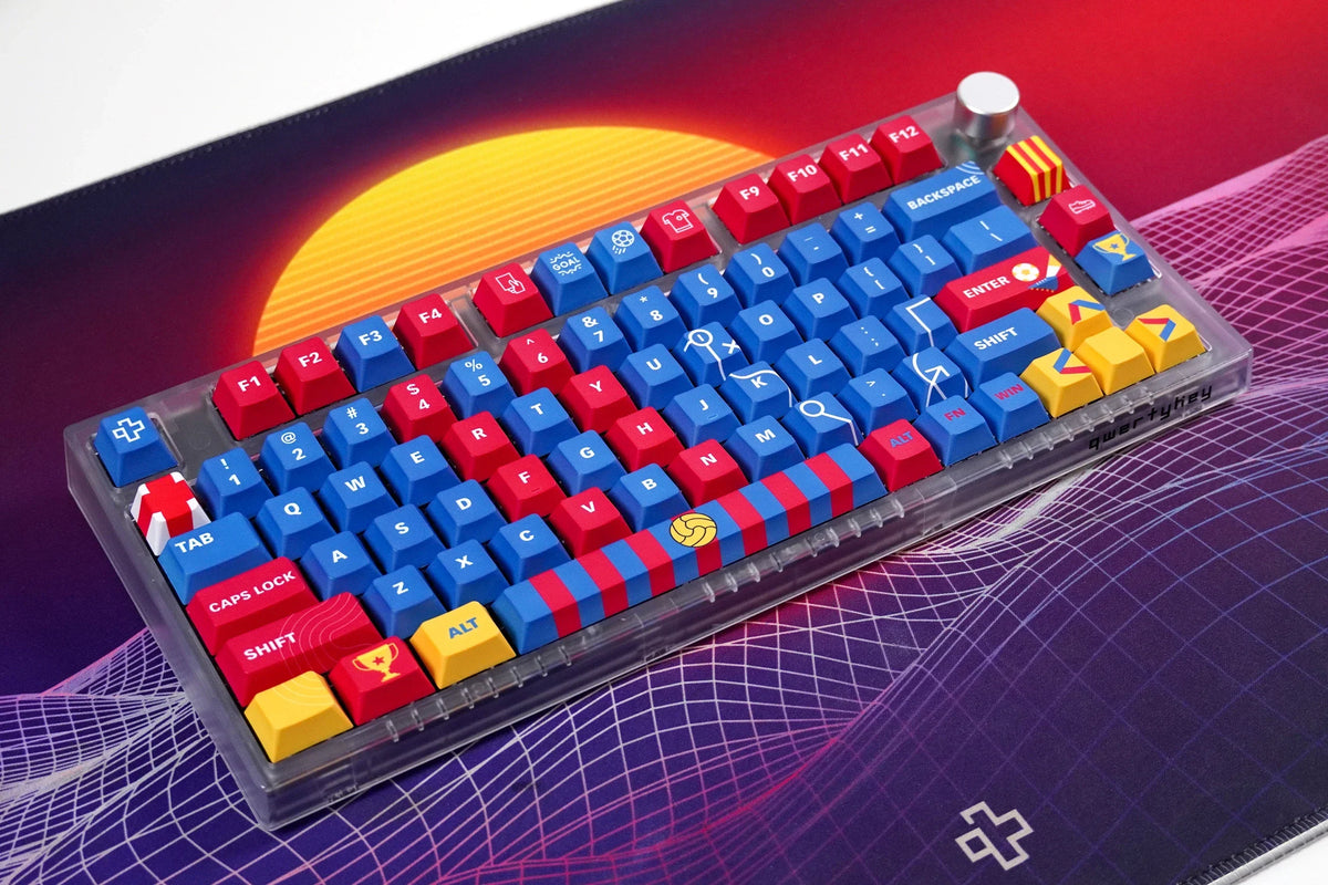 QwertyKey Catalunya dye-sub Cherry profilú keycap szett